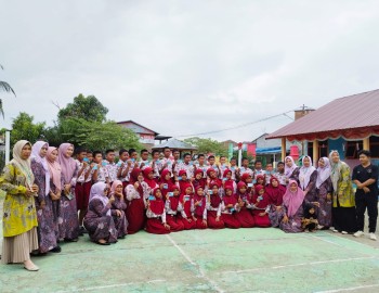 Berfoto Bersama Siswa Siswi Kelas 6 Selesai ASAS
